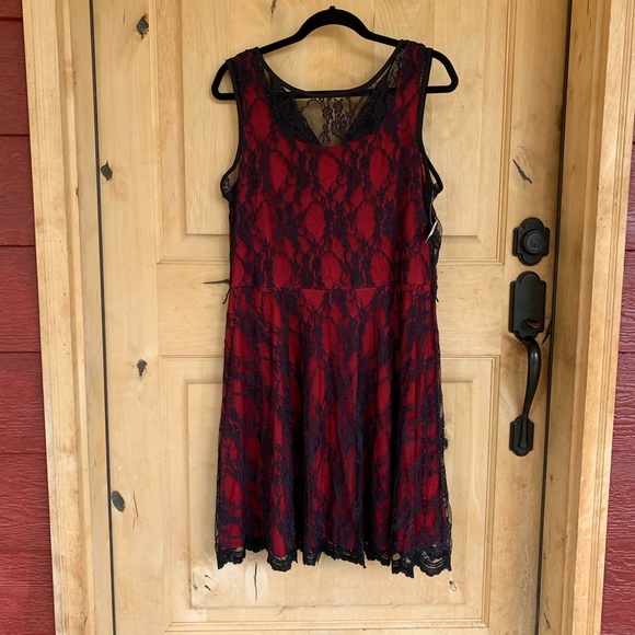 Blu Sage Dresses & Skirts - Blu Sage Lace Sleeveless Dress Red with Black Lace Overlay Womens Size 14 NWT